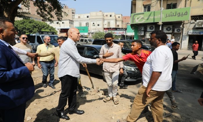 محافظ القاهرة يتفقد بدء تطوير شارع السرايات بالوايلي بطول كيلومتر