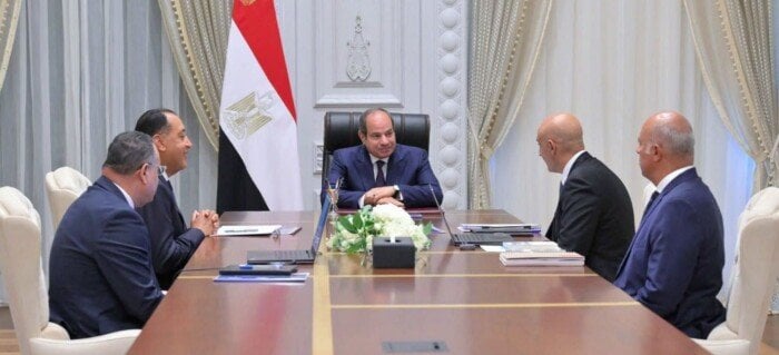 وزير التربية والتعليم يستعرض تطورات نظام شهادة البكالوريا المصرية والثانوية العامة