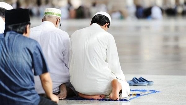 موعد أذان الظهر.. مواقيت الصلاة غدا الأربعاء 5 أغسطس 2026