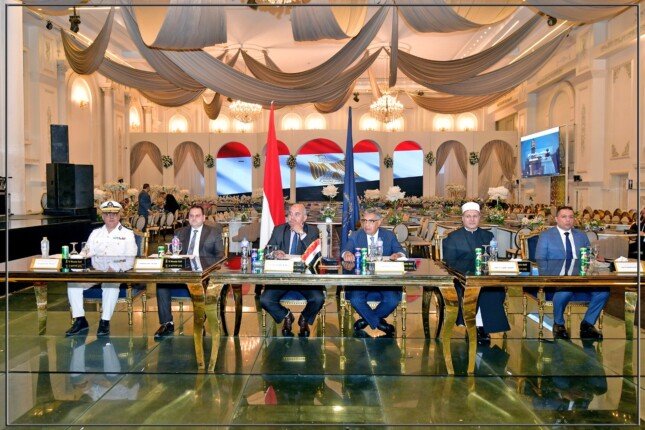محافظ الدقهلية ومدير الأمن يشهدان القرعة العلنية للفائزين بأداء فريضة الحج لعام 1448هـ
