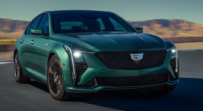 بقوة 668 حصان.. سعر ومواصفات سيارة «كاديلاك CT5-V» موديل 2026