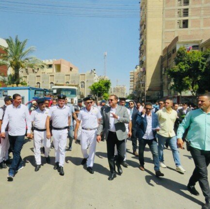 ​مدير أمن المنيا يقود حملة مكبرة لرفع الإشغالات وإعادة الانضباط لشوارع المدينة