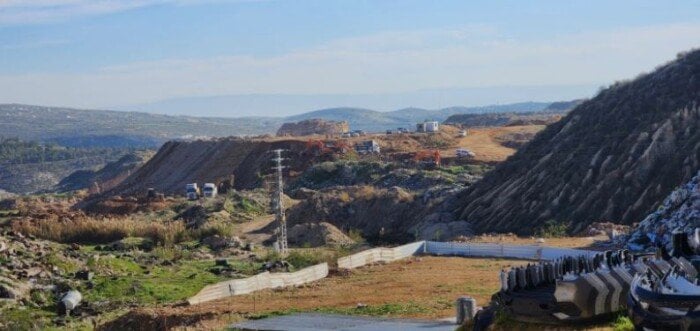 مدير دائرة الإعلام بمحافظة القدس: الاحتلال يستهدف مؤسسات رسمية تعمل في المدينة
