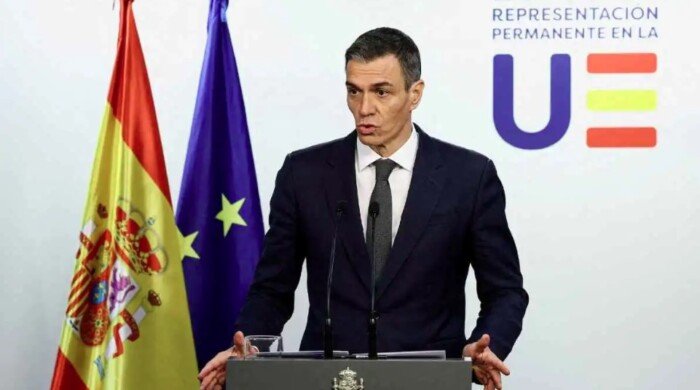 إسبانيا تتهم روسيا وإسرائيل بنشر معلومات مضللة بشأن «أزمة سبتة».. وتنفي صلة المغرب