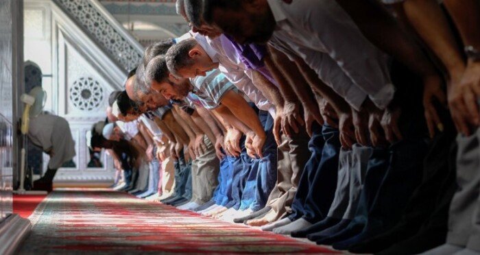 أذان المغرب غدًا الخميس في مصر.. الموعد حسب توقيت القاهرة والمحافظات