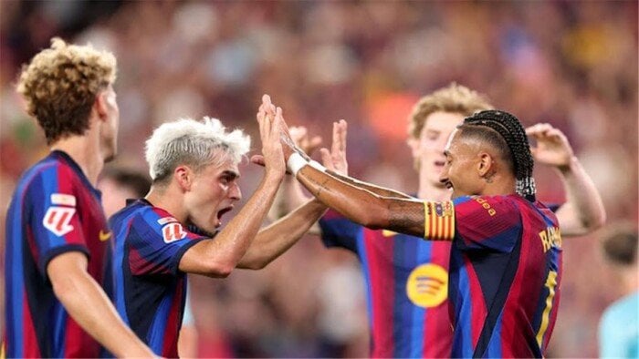 الدوري الإسباني.. رافينيا يقود برشلونة للتقدم أمام أتلتيك بلباو في الشوط الأول «فيديو»