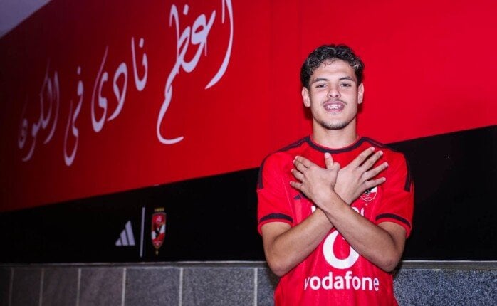 محمود صلاح بعد انضمامه إلى الأهلي: المنافسة هنا صعبة.. وسأقاتل لتحقيق كل البطولات «فيديو»