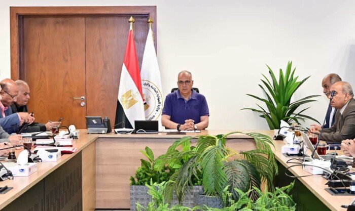 وزير الري يبحث الإعداد لإطلاق المرحلة الثانية من برنامج «Water-JCAR» مع هولندا