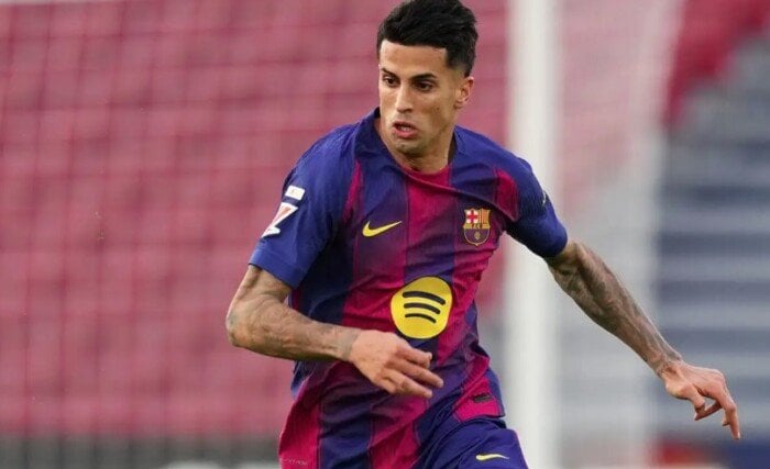 جواو كانسيلو يصل برشلونة اليوم تمهيدًا للعودة إلى النادي الكتالوني