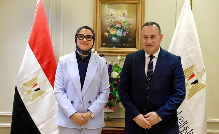وزير التعليم العالي يوجه بسرعة دعم إنشاء مستشفى جامعي بالوادي الجديد