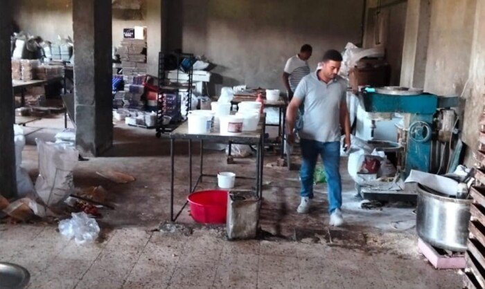 ضبط مصنع حلوى بدون ترخيص خلال حملة رقابية مكبرة في أبوتيج بأسيوط
