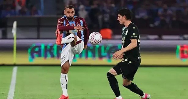 بمشاركة محمد صلاح.. طرابزون يسقط في فخ الهزيمة أمام فيرينتسفاروشي بملحق الدوري الأوروبي «فيديو»
