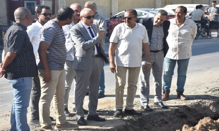 محافظ الأقصر يتفقد أعمال ترفيق مياه الشرب بكورنيش النيل