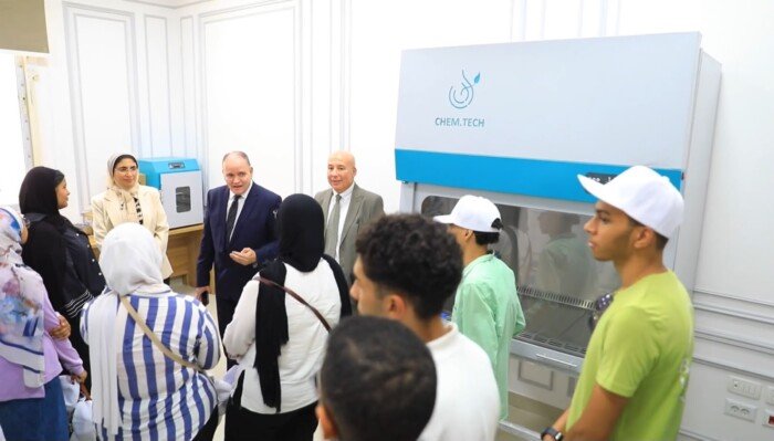 جامعة القاهرة الأهلية تستقبل أوائل الثانوية العامة وتستعرض برامجها الأكاديمية وإمكاناتها التعليمية