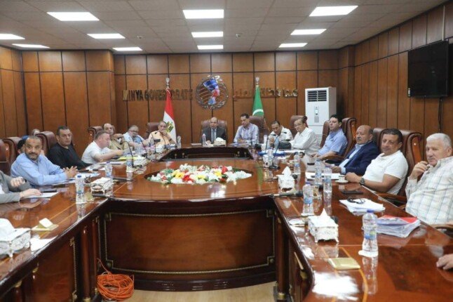 محافظ المنيا يعلن خطة العام الدراسي الجديد: إلغاء الفترة المسائية وتقليل الكثافات بالفصول