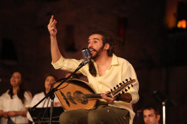 بعد رحيلهما.. سعد العود يعيد ذكريات هاني شاكر وهاني شنودة في حفل مهرجان القلعة | صور