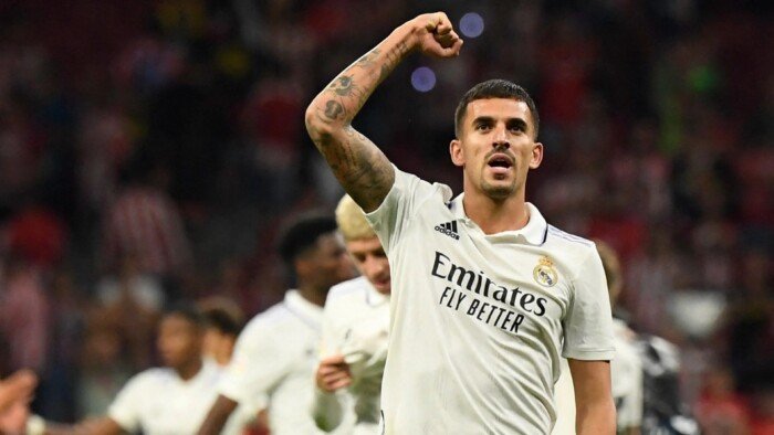 سيبايوس ينتظر العودة إلى بيتيس بعد رحيله عن ريال مدريد