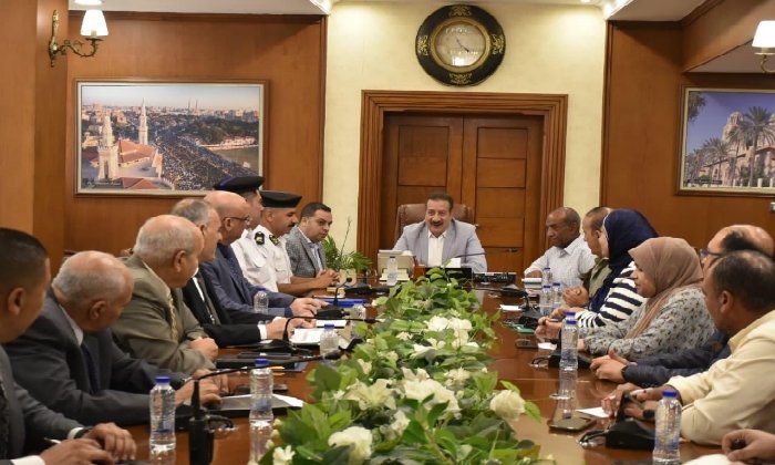 خطة عاجلة لصيانة كوبري النصر العائم ببورسعيد.. تشغيل «الكوبري 2» وزيادة المعديات لمدة 3 أشهر