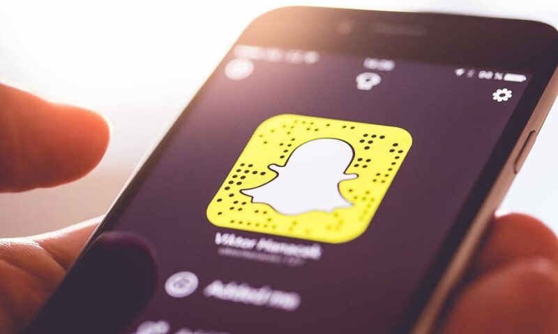 سناب شات تُشجع المحتوى الأصيل وتُقلل انتشار فيديوهات الذكاء الاصطناعي