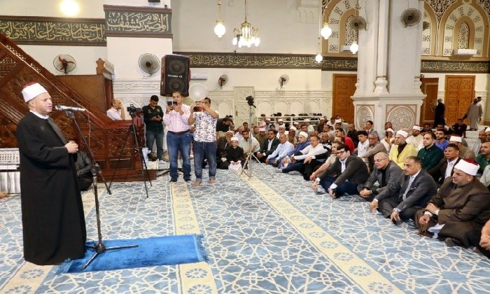 محافظ الشرقية يشهد احتفال الأوقاف بالمولد النبوى الشريف