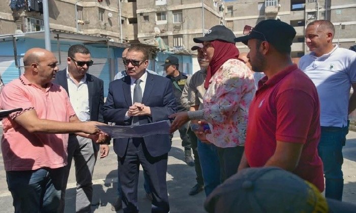 محافظ بورسعيد: تطوير الأسواق العشوائية وتحويلها إلى أسواق حضارية ضمن خطة الارتقاء بجودة الحياة