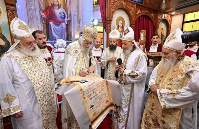البابا تواضروس يدشن كنيسة «الشهيدين مارجرجس والأمير تادرس الشطبي» بمطار النزهة بالإسكندرية