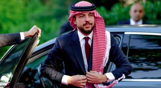 الأردن.. ولي العهد الأمير الحسين يؤدي اليمين الدستورية نائبًا للملك