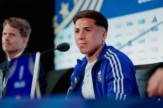 بعد ارتباطه بـ ريال مدريد.. تشابي ألونسو يحسم موقف إنزو فيرنانديز من الرحيل عن تشيلسي