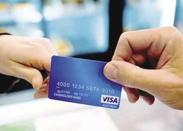 طريقة فتح حساب بنكي مجانًا والحصول على بطاقة خصم ومحفظة إلكترونية