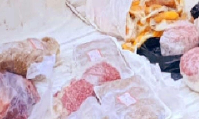 ضبط كميات من اللحوم الفاسدة داخل ثلاجة معطلة بحي الشرق ببورسعيد