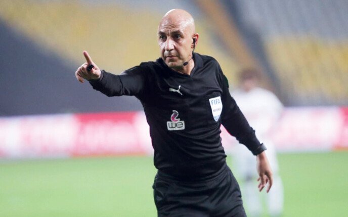 محمد عادل: مصطلح «احتواء اللاعبين» تسبب في حملة ضدي.. وفترة أوسكار كانت عبثًا