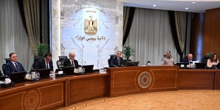 الحكومة تبحث زيادة إنتاج الزيت والغاز وضمان استقرار إمدادات المنتجات البترولية