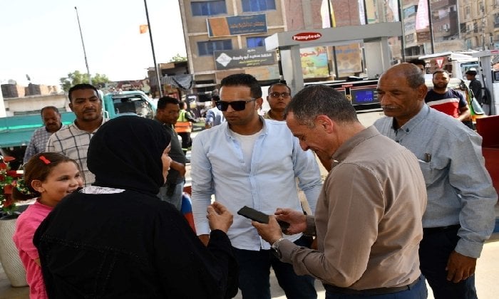 حملات رقابية على محطات الوقود وتكثيف حملات النظافة ورفع الإشغالات بأسوان