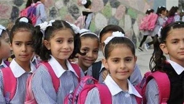 خبراء: قرار زيادة أيام الدراسة إلى 183 يوما سلاح ذو حدين