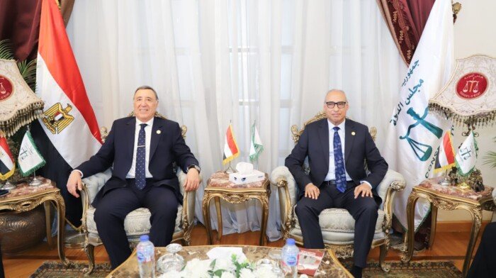 رئيس مجلس الدولة يستقبل رئيس المحكمة الدستورية العليا