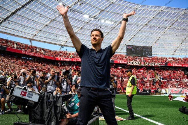 تشابي ألونسو يرحب بعودة مودريك إلى تشيلسي ويحدد موعد مشاركته