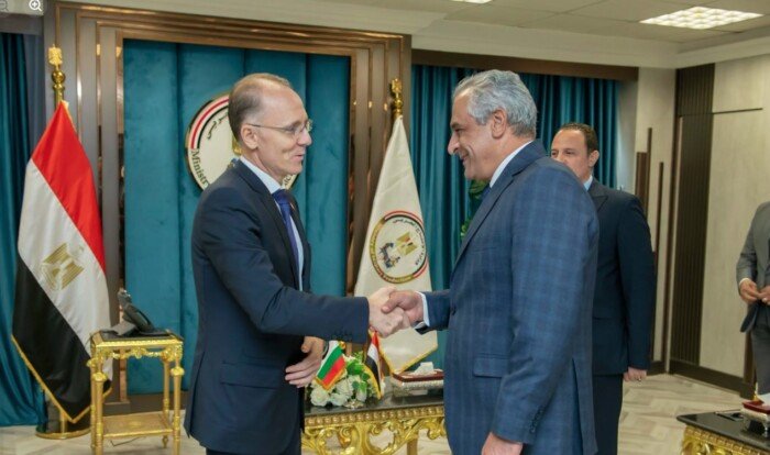 وزير الإنتاج الحربي لسفير بلغاريا: نستهدف تعزيز قدرات التصنيع الوطنية بأيد مصرية