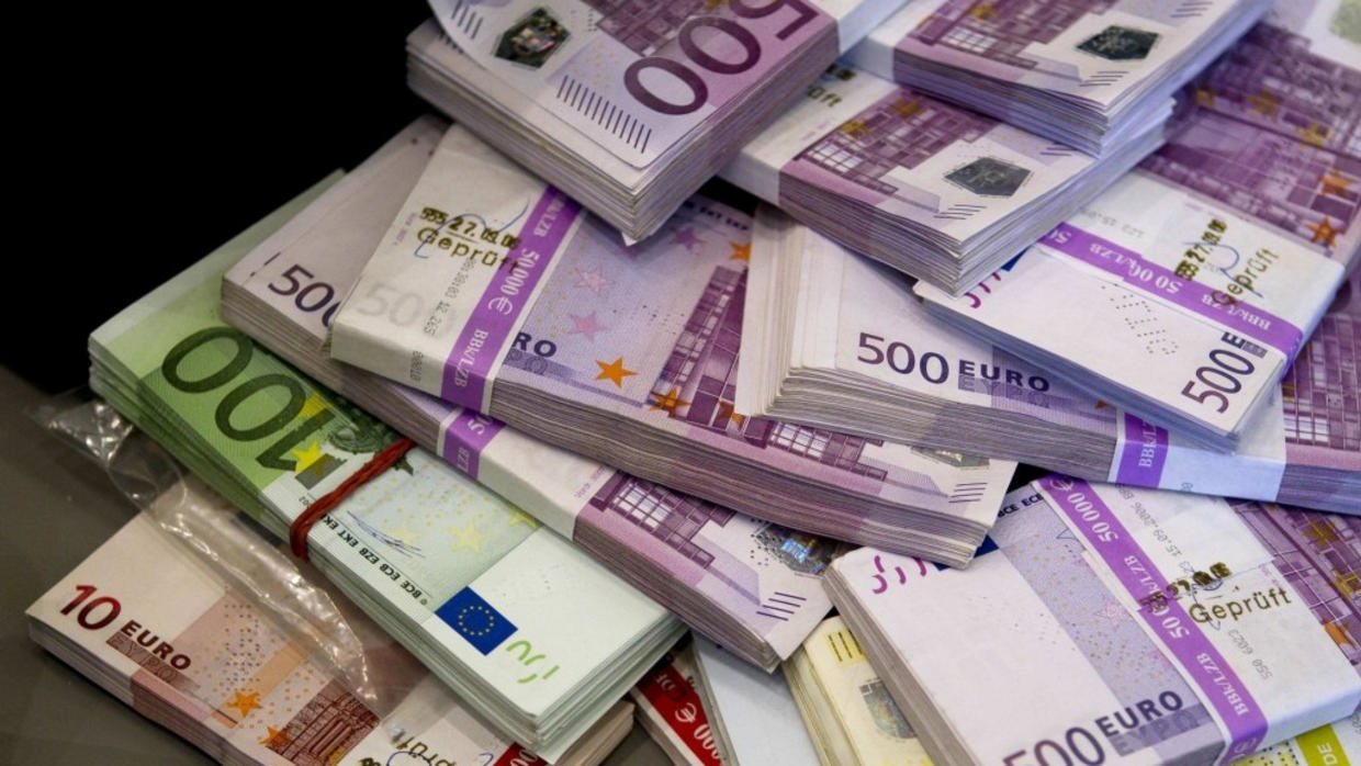 سعر اليورو اليوم مقابل الجنيه المصري.. آخر تحديث للعملة الأوروبية في البنوك