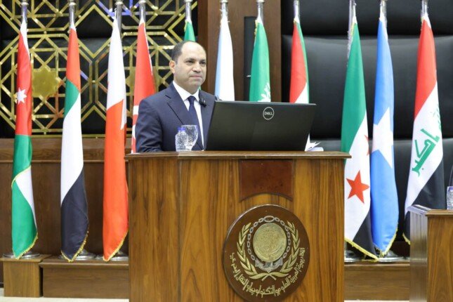 النائب عمرو درويش يحصل على الدكتوراه من الأكاديمية العربية للنقل البحري