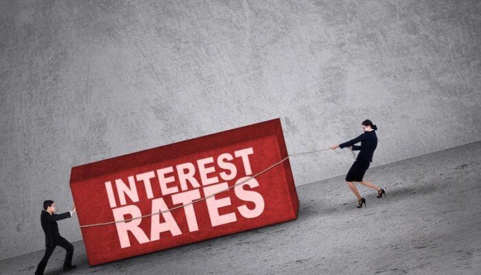 التضخم عند 14.9%.. هل يثبت المركزي المصري أسعار الفائدة غدًا؟