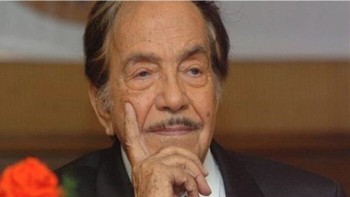 من «الأستاذة فاطمة» إلى «اللص والكلاب» و«لدواعي أمنية».. محطات صنعت مسيرة كمال الشناوي