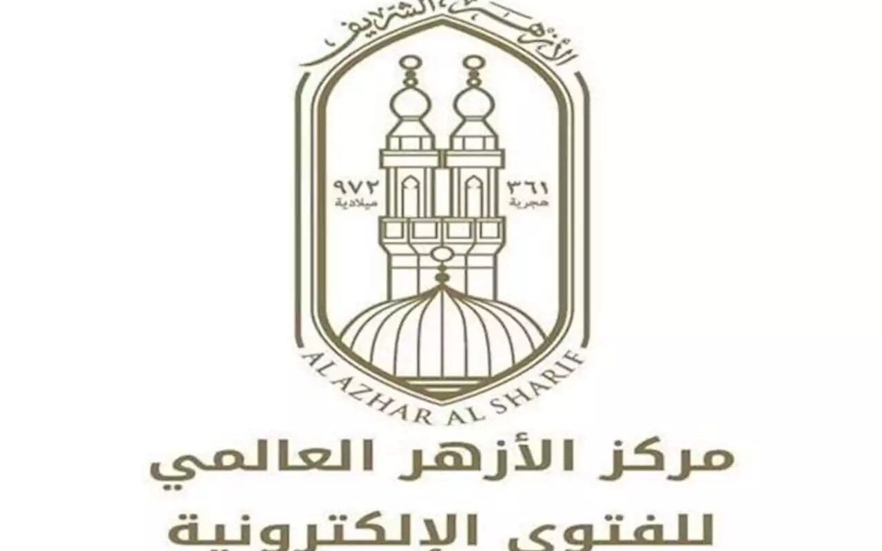 «راعوا أحوال الناس».. رسالة الأزهر بشأن استعراض النعم على مواقع التواصل