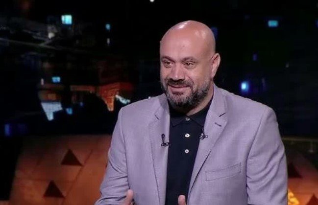 «مش بهز دماغي».. رضا شحاتة يكشف موقفه من العمل داخل الأهلي