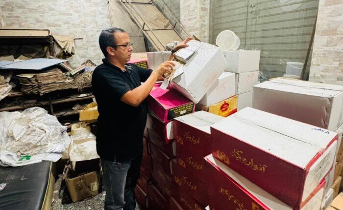 «صحة القليوبية» تضبط 3 أطنان من حلوى المولد مجهولة المصدر داخل مخزن بالخانكة