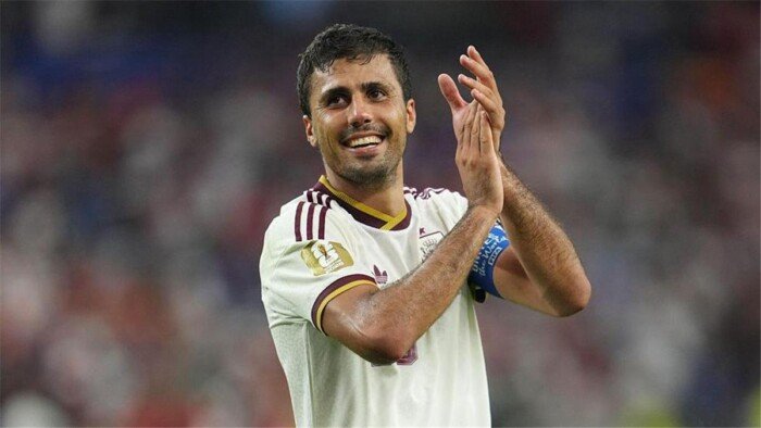 هل يخطف برشلونة صفقة رودري؟.. موافقة أولية تربك حسابات ريال مدريد