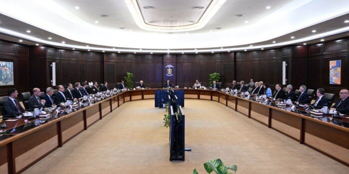 مجلس الوزراء يوافق على 9 قرارات مهمة.. أبرزها مشروع الطاقة الشمسية الضخم