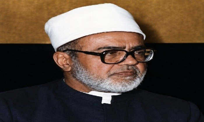 في الذكري الـ35 لرحيله.. محطات من حياة الدكتور محمد الطيب النجار رئيس جامعة الأزهر الأسبق