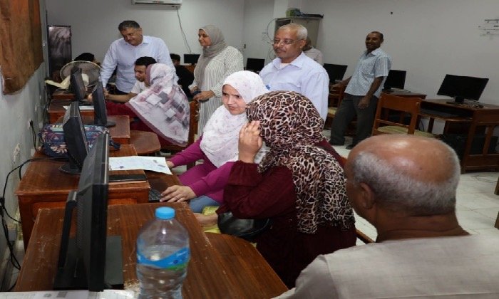 جامعة قنا تستقبل طلاب المرحلة الأولى بمعامل التنسيق الإلكتروني