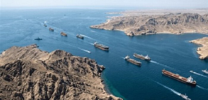 «ضرب من الجنون».. خبير عسكري يحذر من تداعيات استهداف البنية التحتية الإيرانية