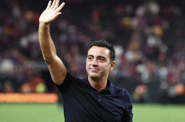 بعد تجربة برشلونة.. تشافي يدخل سباق تدريب منتخب هولندا
